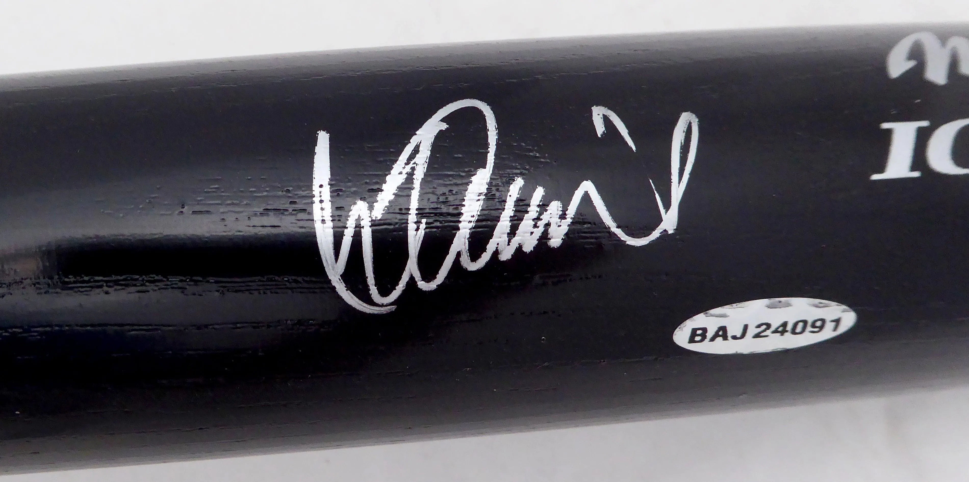 Ichiro Suzuki Autographed Mizuno Game Model Bat Seattle Mariners MLB Holo #MT00400757